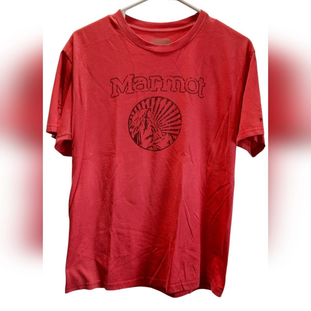 Marmot T-Shirt Men's Medium Red Classic Outdoor Comfort Athleisure Sporty